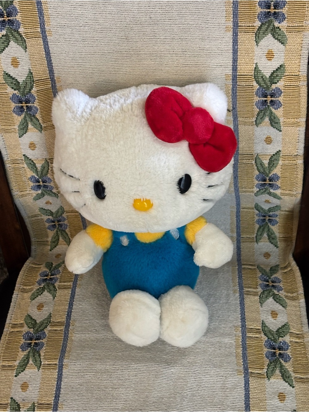 Mattel Sanrio Hello Kitty Plushie